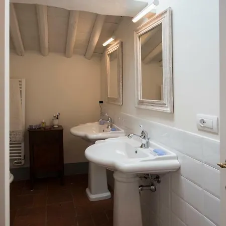 Carrara * Capannori